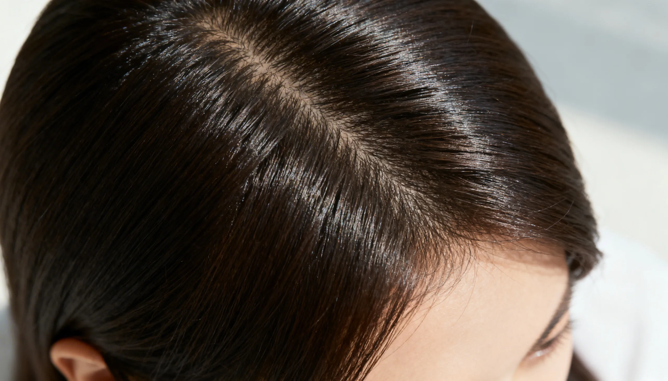 Saúde do couro cabeludo: a base para fios fortes e equilibrados